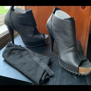 Pedro Garcia booties size 38